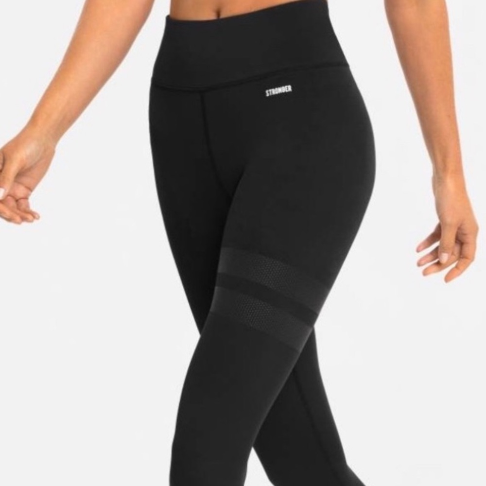Stronger Etna High-Rise Black Performance Leggings